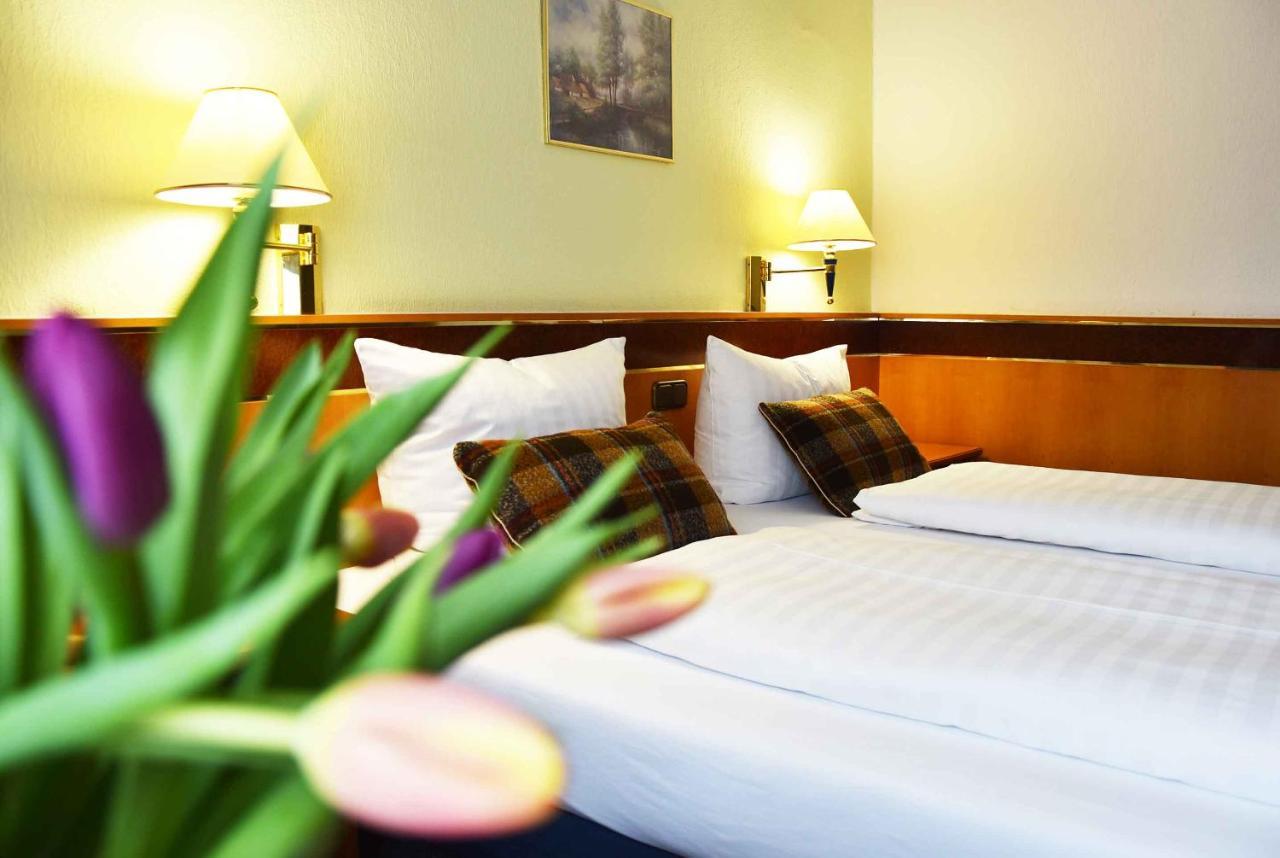 Landhotel Zum Hirsch Unterweissbach المظهر الخارجي الصورة